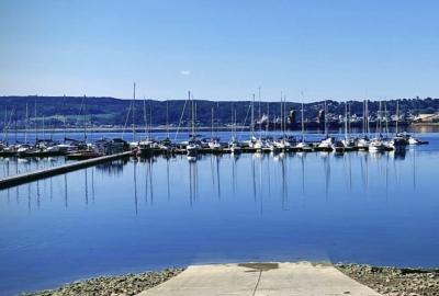 Photo of Marina de la Baie taken from the launching ramp ashore.